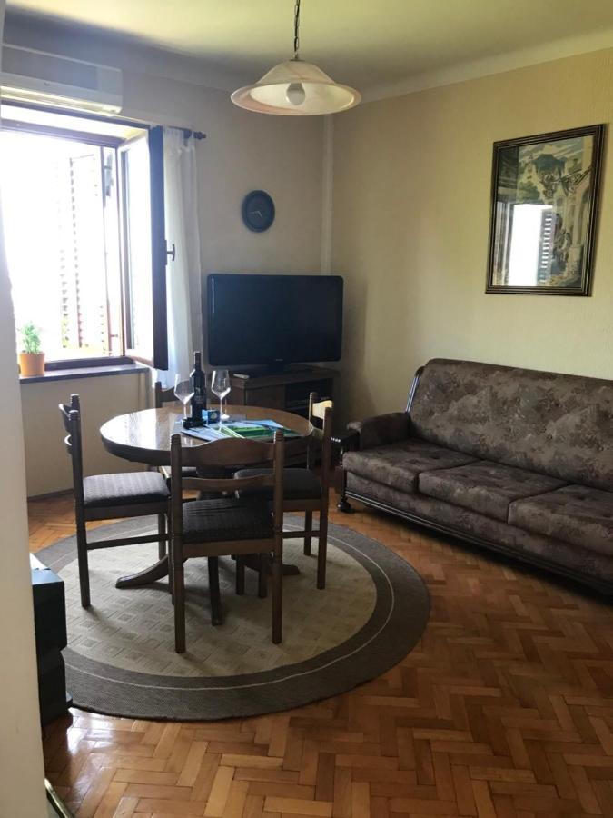 Apartment Apartman Nika *